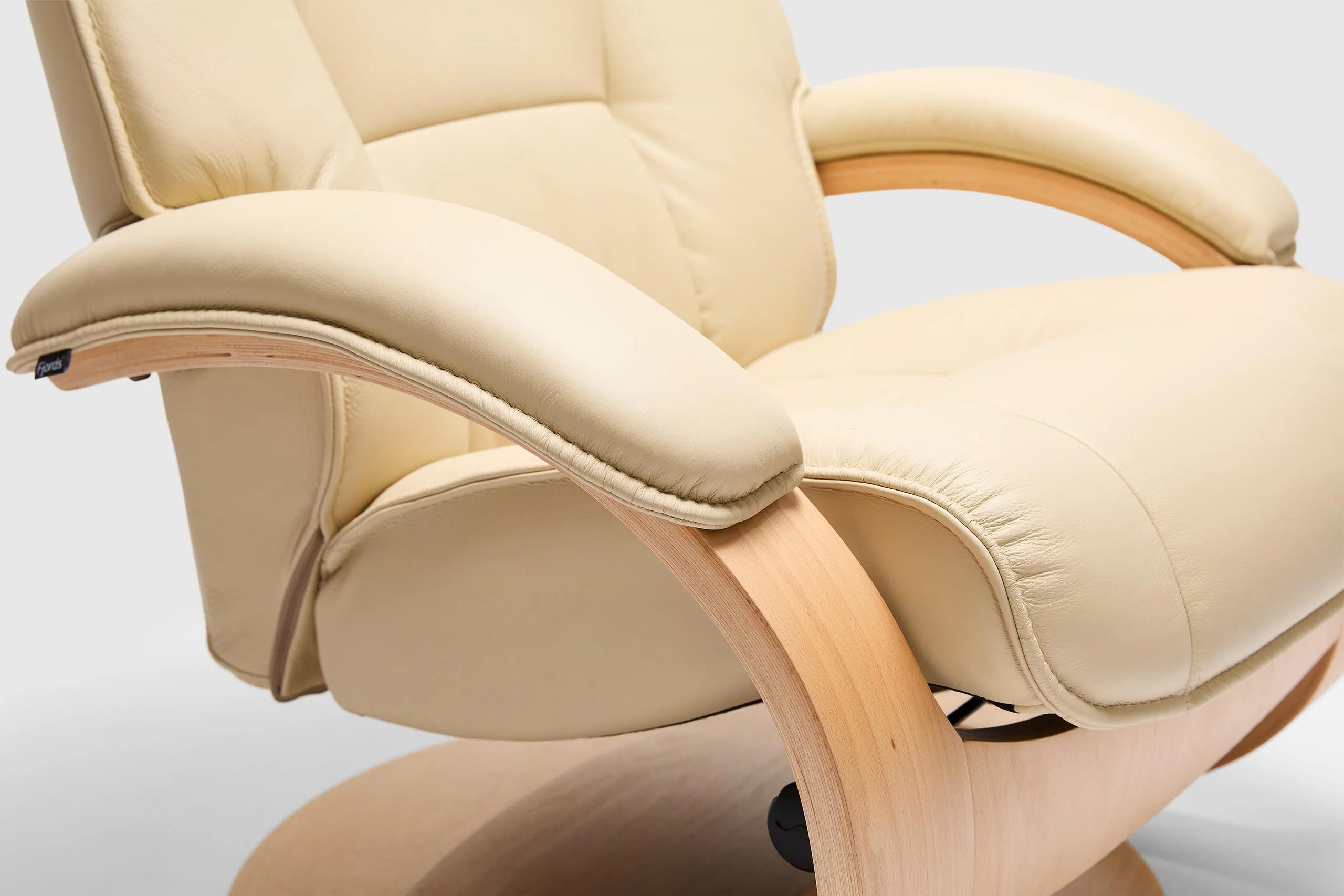 Admiral Fjords Large Recliner Chair + Footstool - Image 15