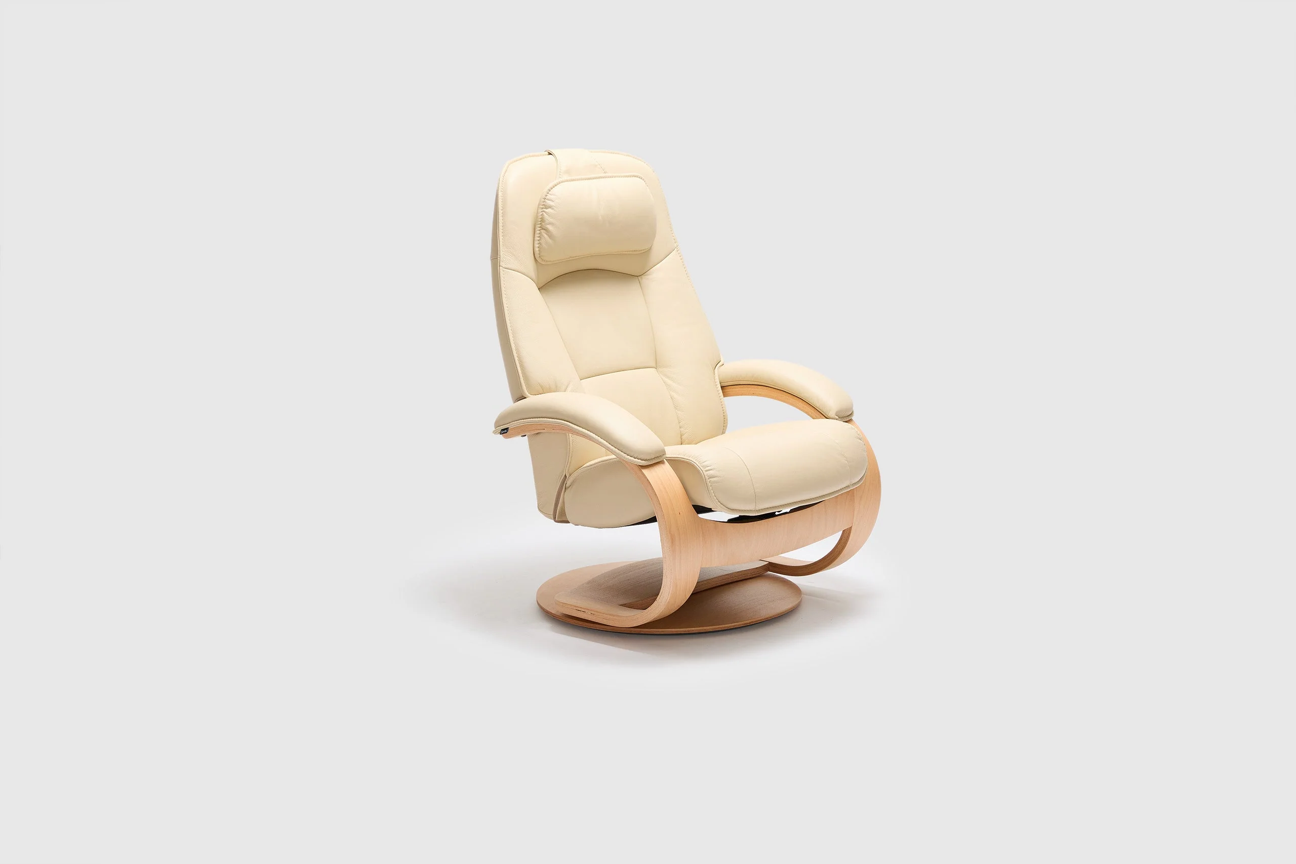 Admiral Fjords Large Recliner Chair + Footstool - Image 5