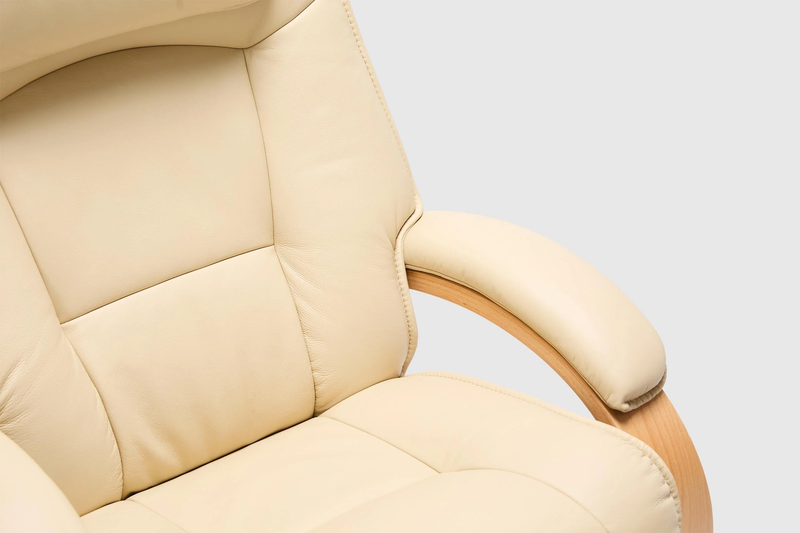Admiral Fjords Large Recliner Chair + Footstool - Image 8