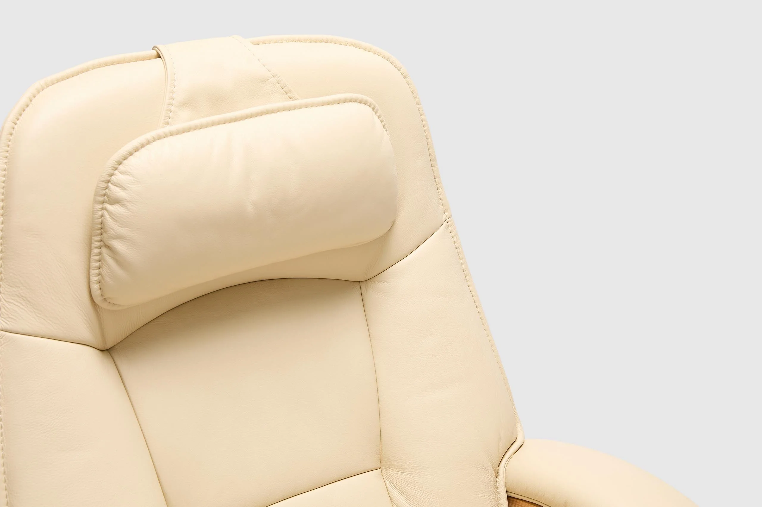 Admiral Fjords Large Recliner Chair + Footstool - Image 9