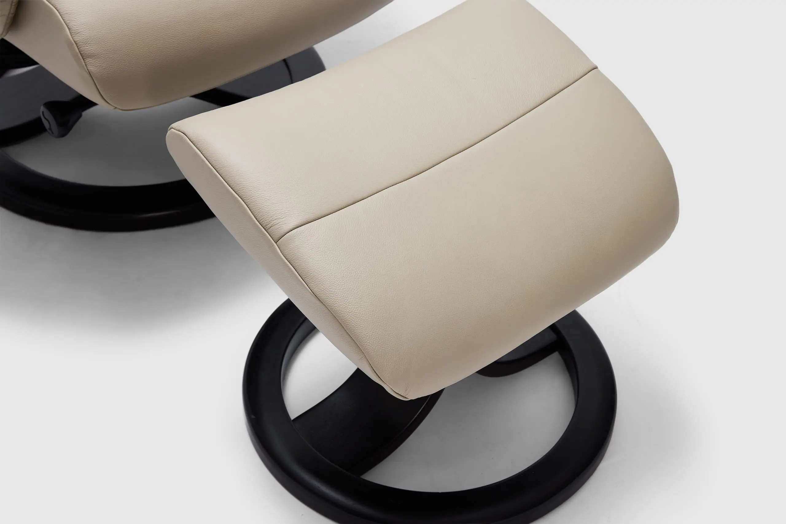 Alfa Fjords Recliner + Footstool Large - Image 11