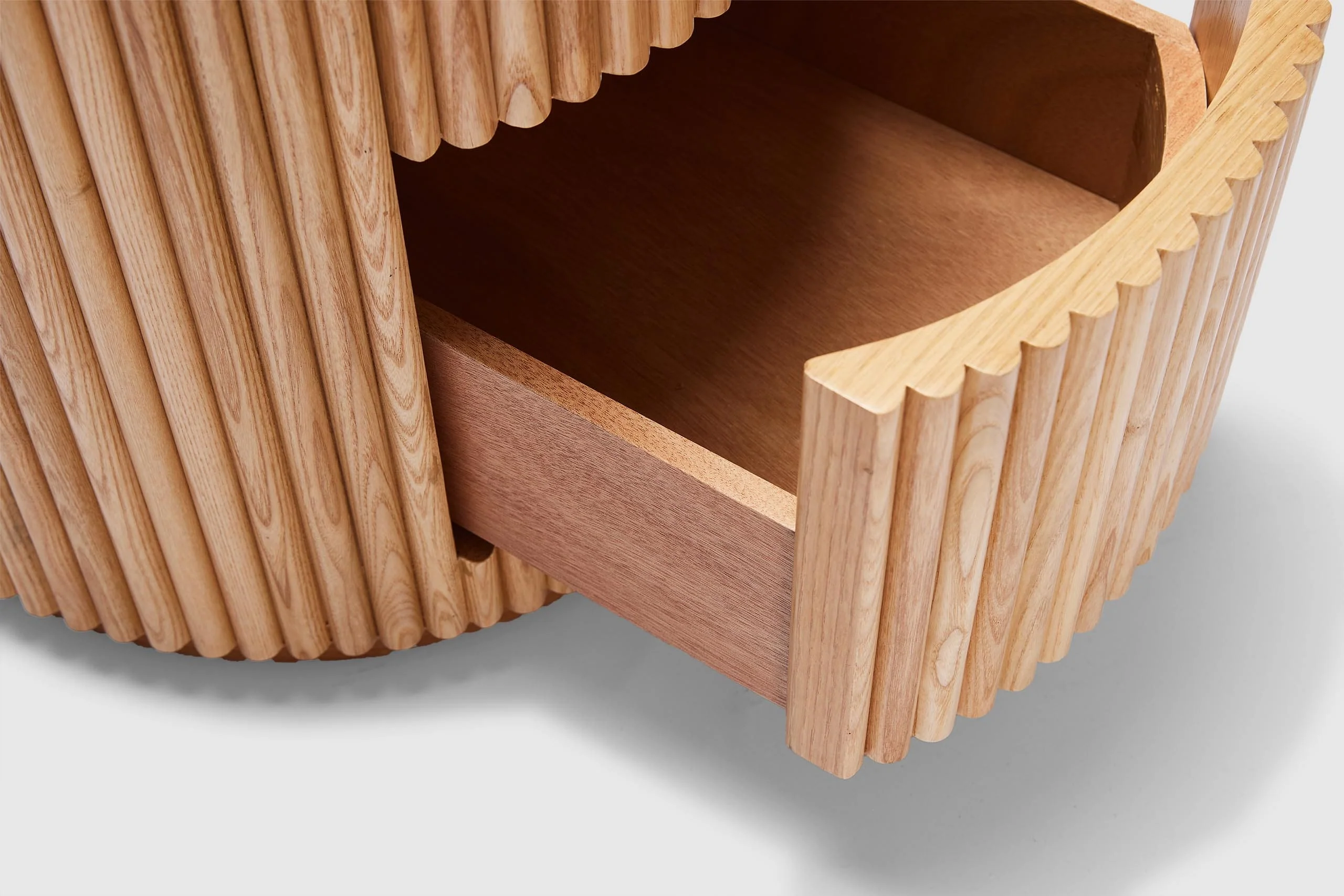 Amelie Lamp Table - Image 6