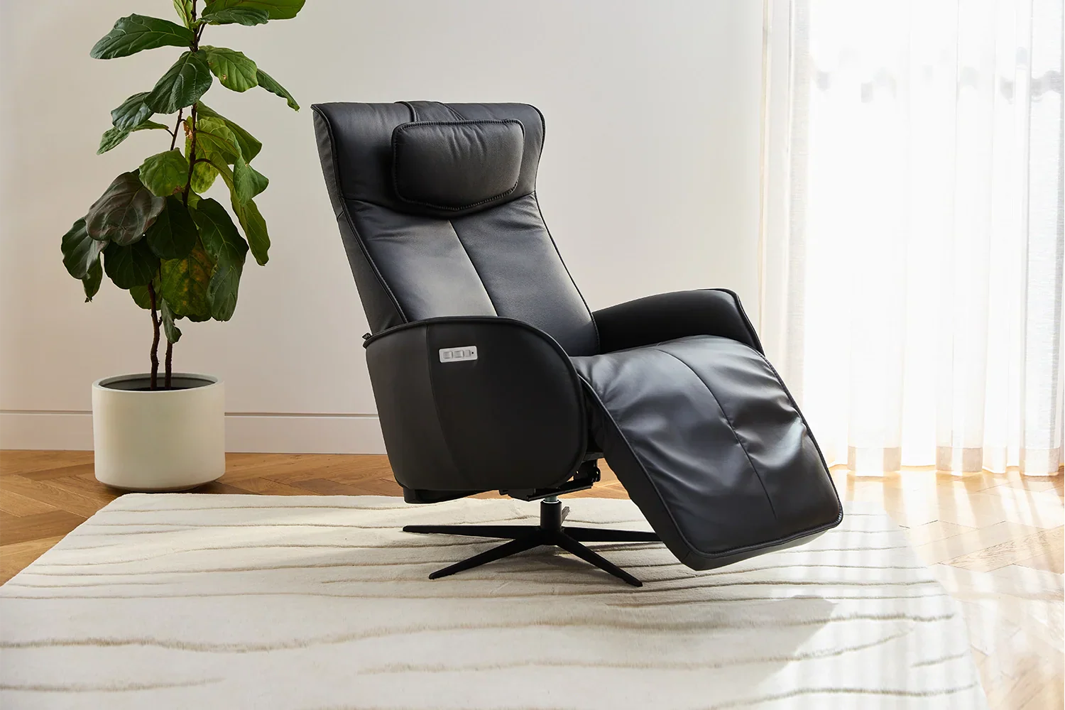 Axel Fjords Recliner Chair - Image 2
