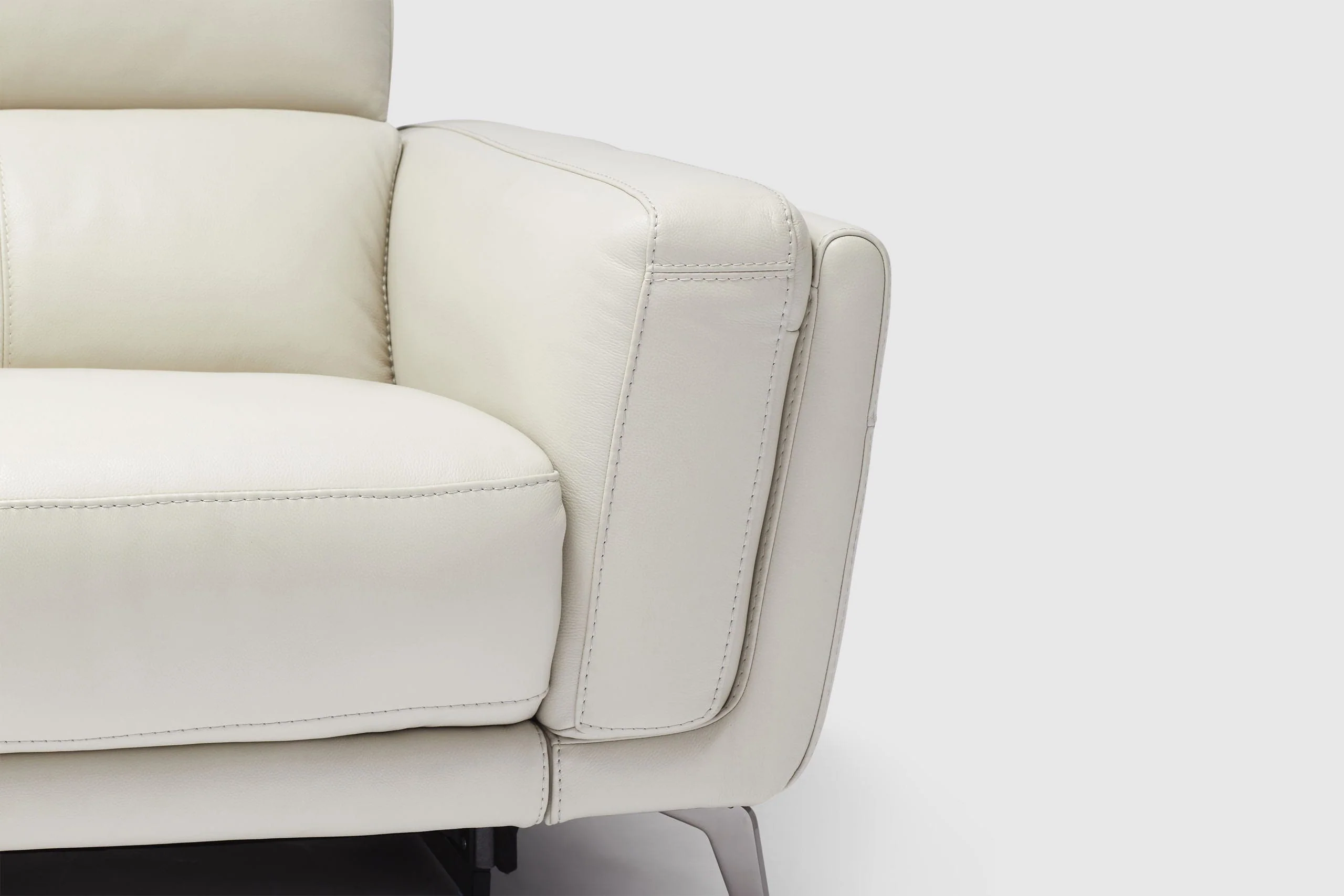 Bello Chaise Lounge *Ex-Demonstration* - Image 8
