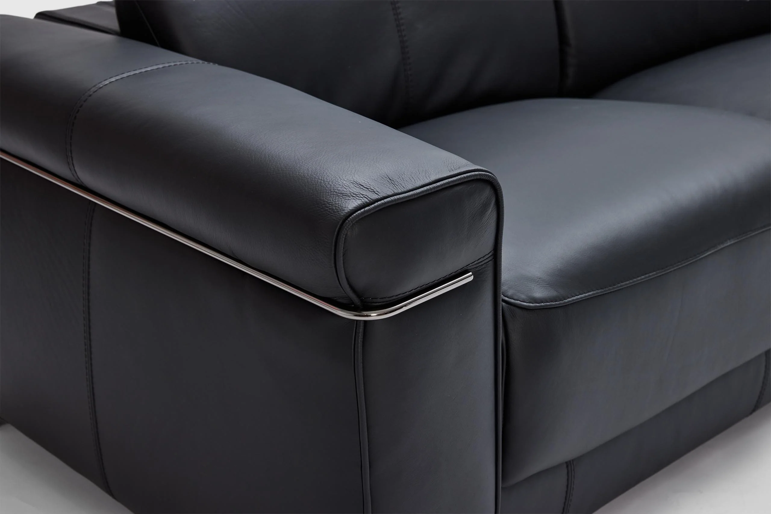 Briona 3.5 Seater Dual Electric Recliners & Electric Headrests - Leather - Image 14