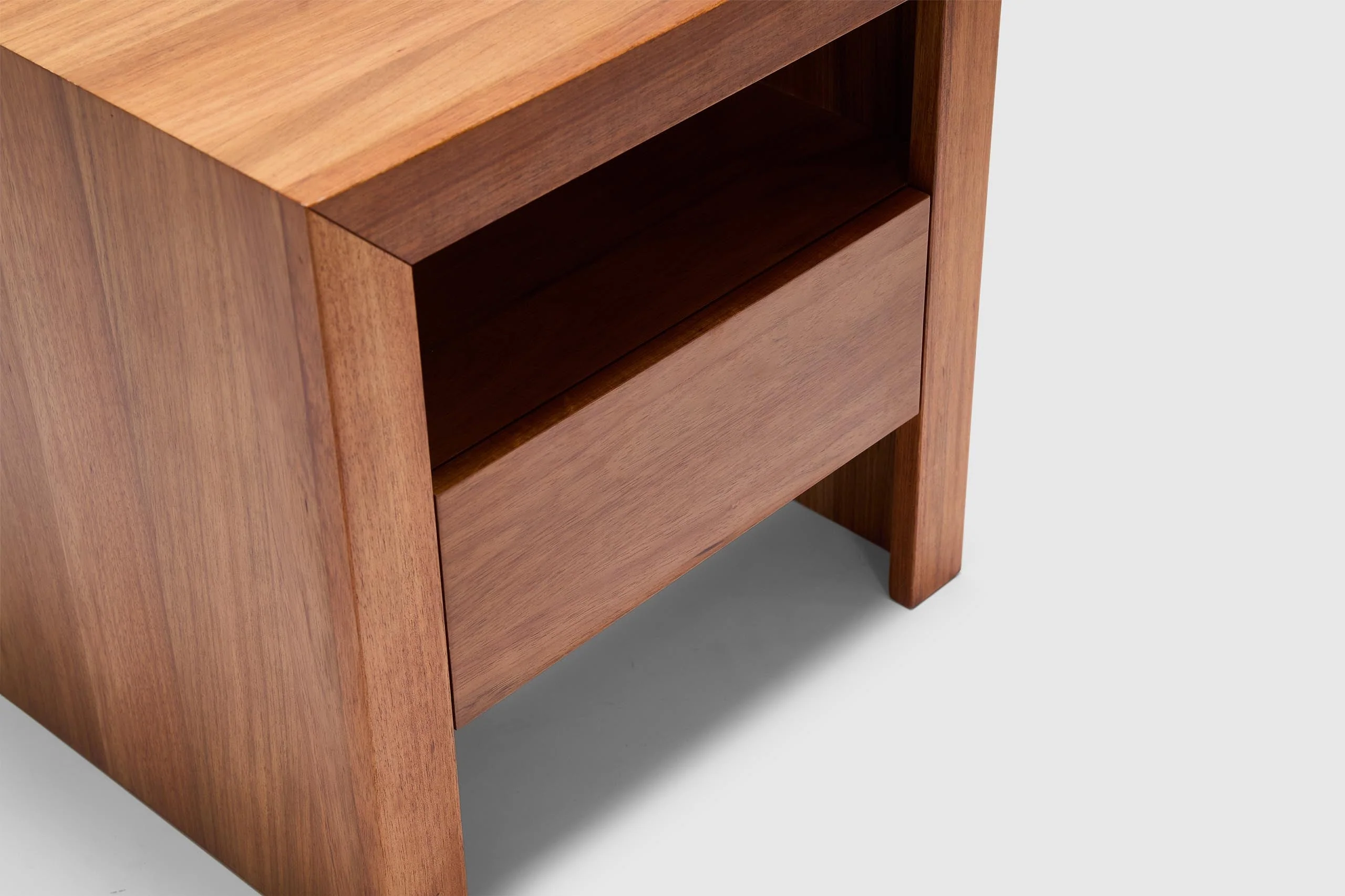 Bronte Lamp Table - Image 5