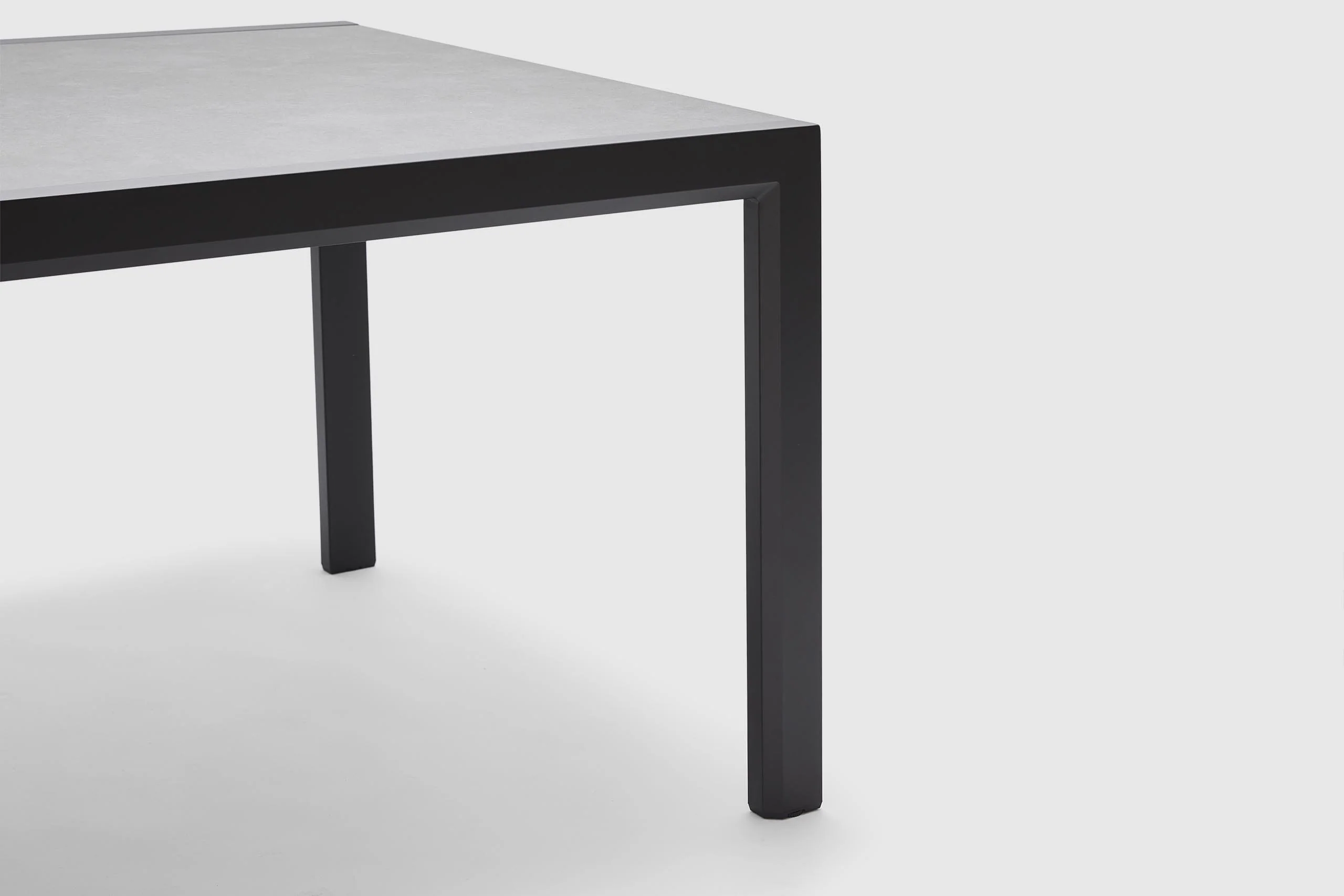Cove Outdoor Extension Dining Table - Charcoal - Image 10