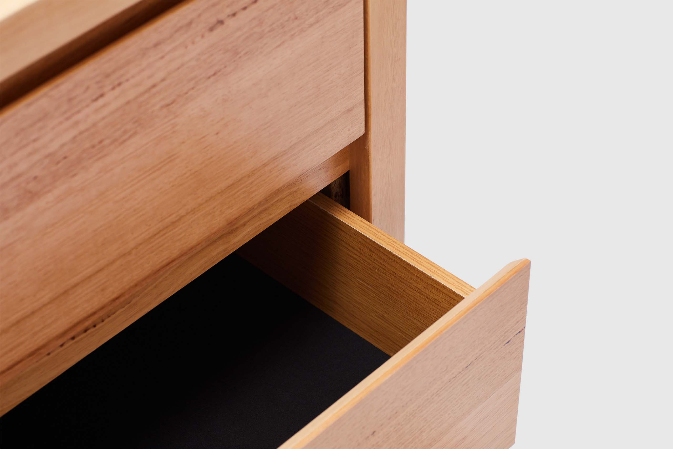 Dante Dresser - Image 12