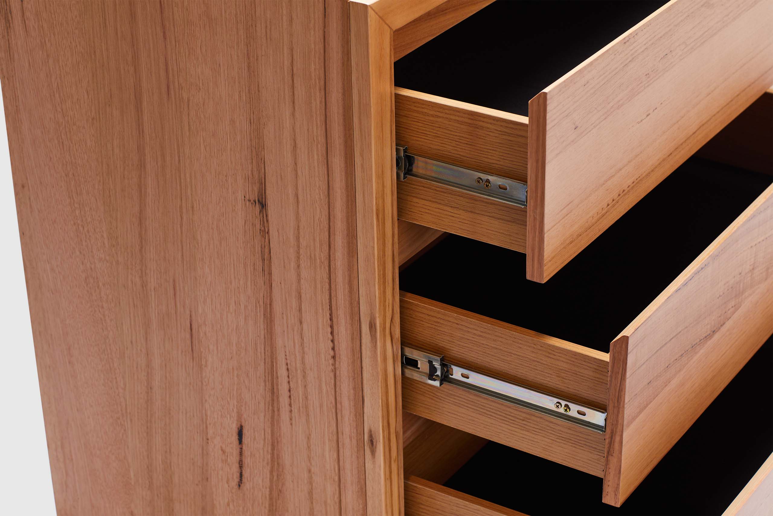 Dante Dresser - Image 8