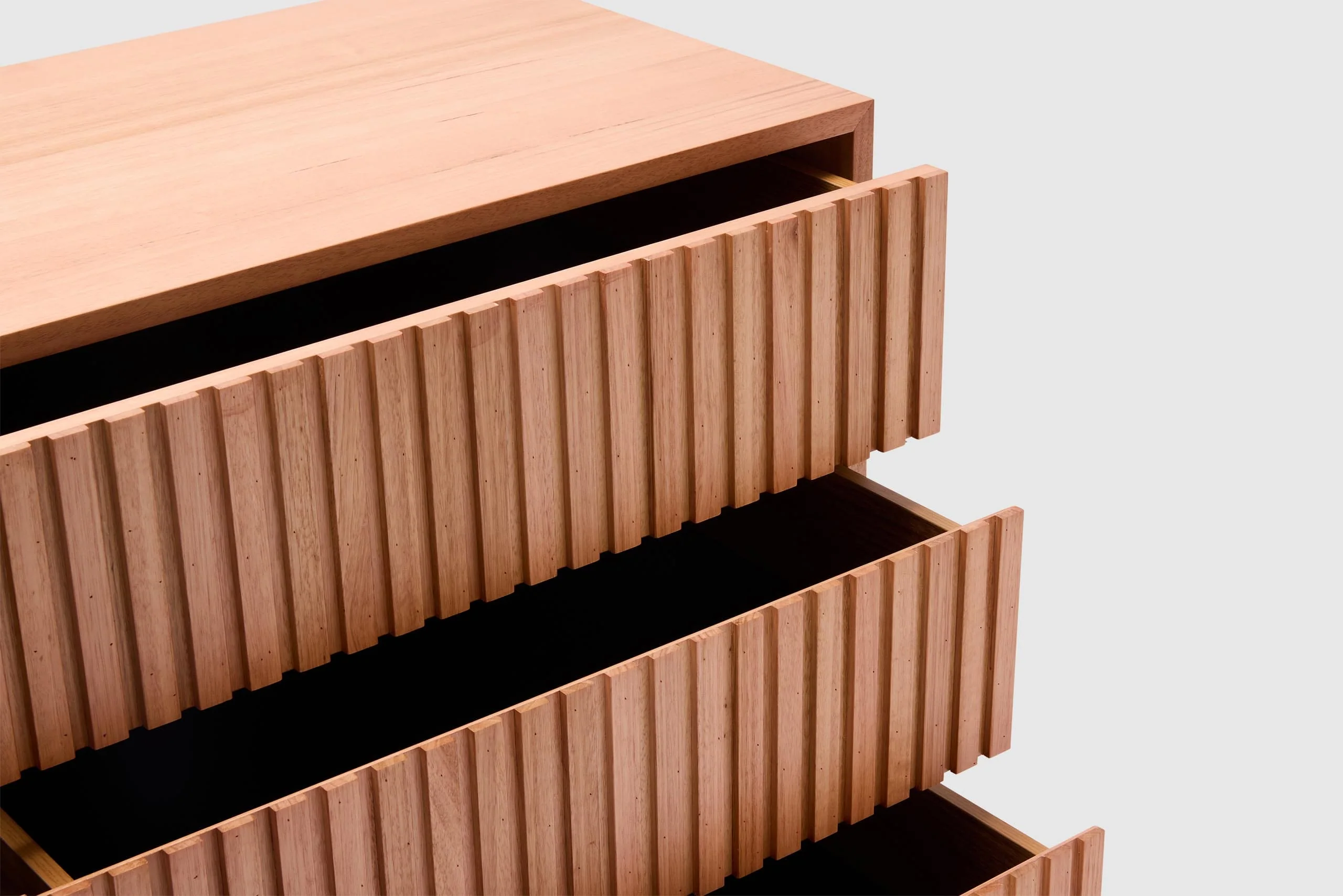 Harlow Dresser - Image 6