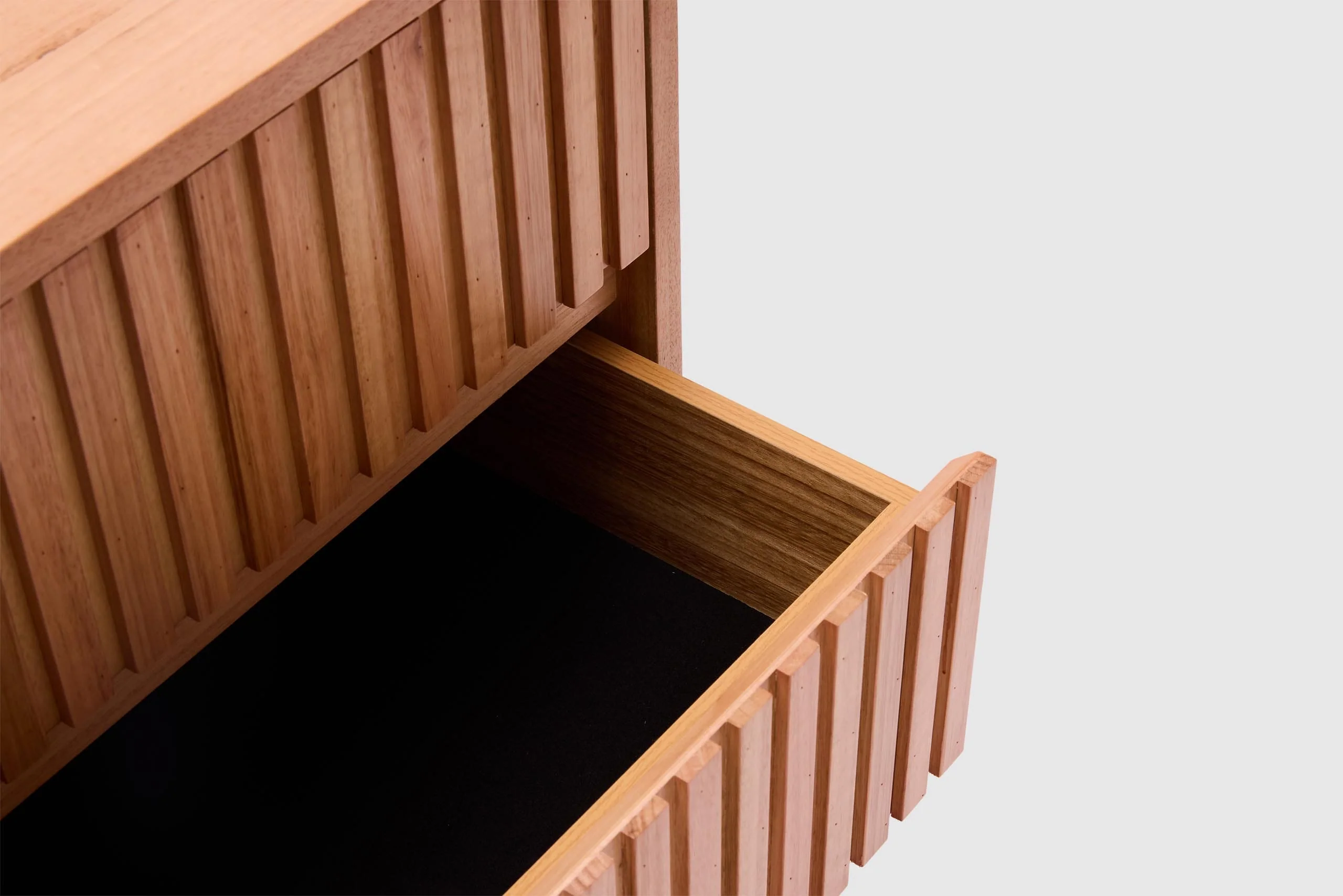 Harlow Dresser - Image 7