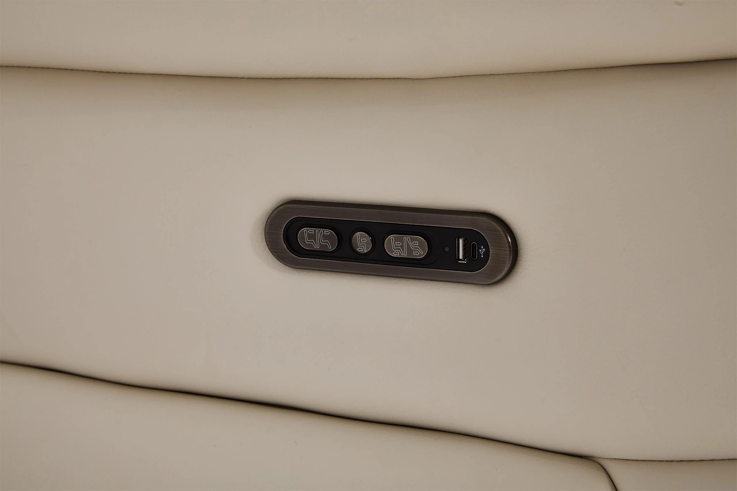 James 3.5 Seater - Image 11