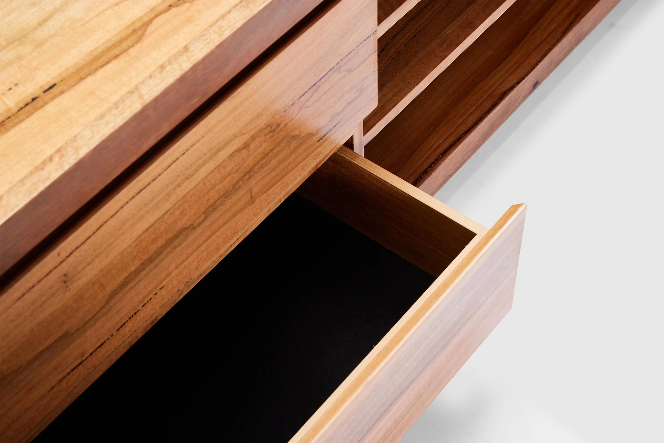 Kalgoolie Entertainment Unit - 240cm - Image 6