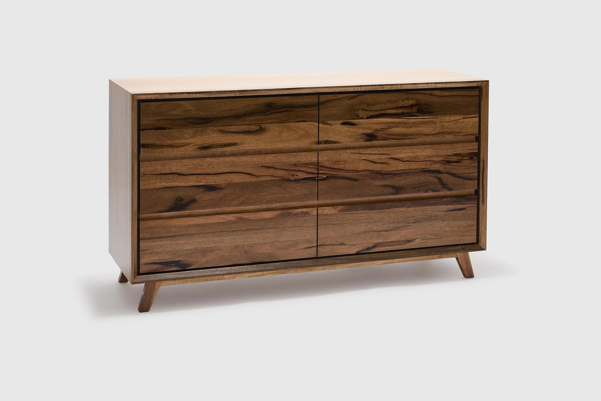 Kelsey Dresser - Image 3