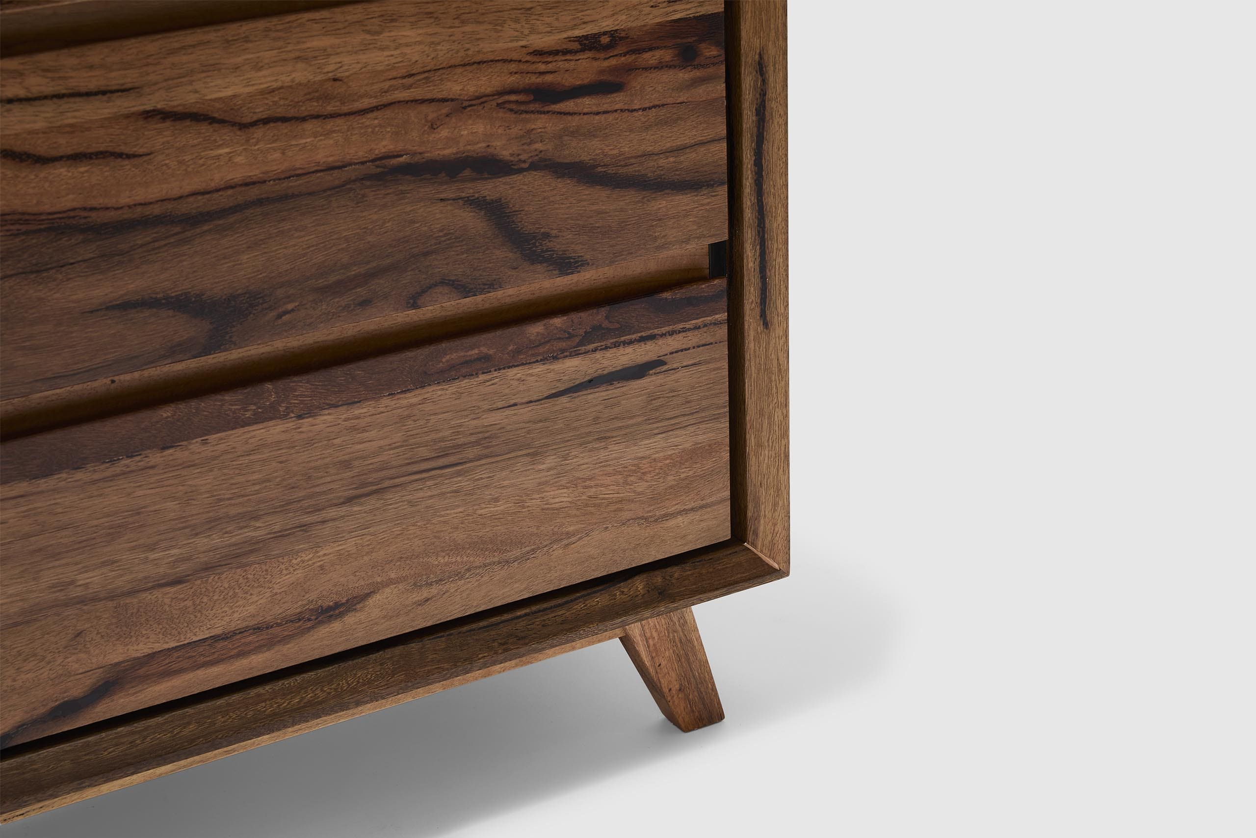 Kelsey Dresser - Image 6