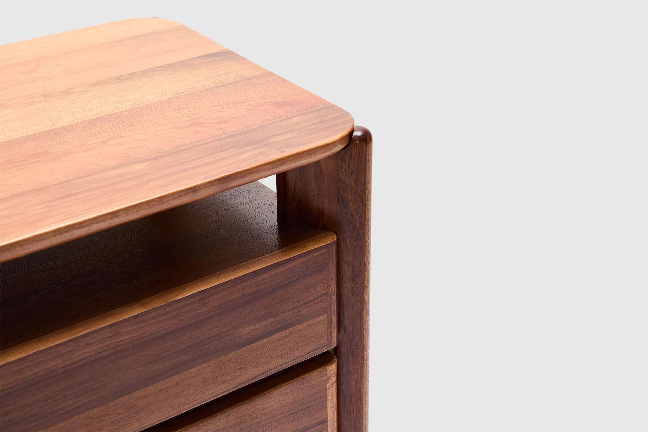 Mandolin Dresser - Image 10