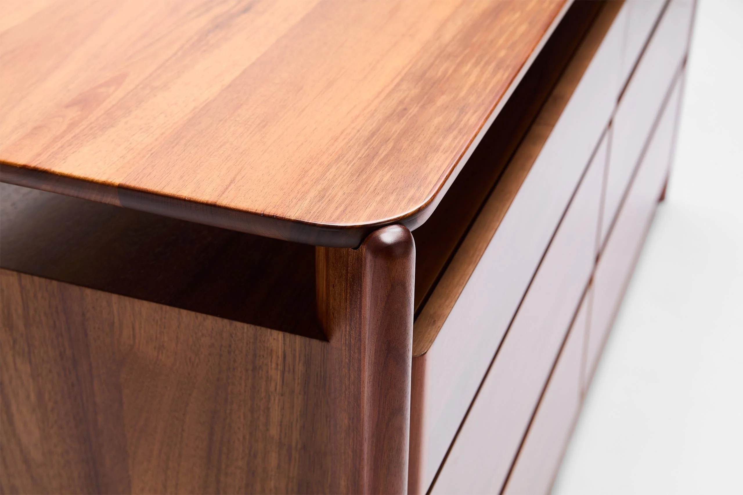 Mandolin Dresser - Image 6