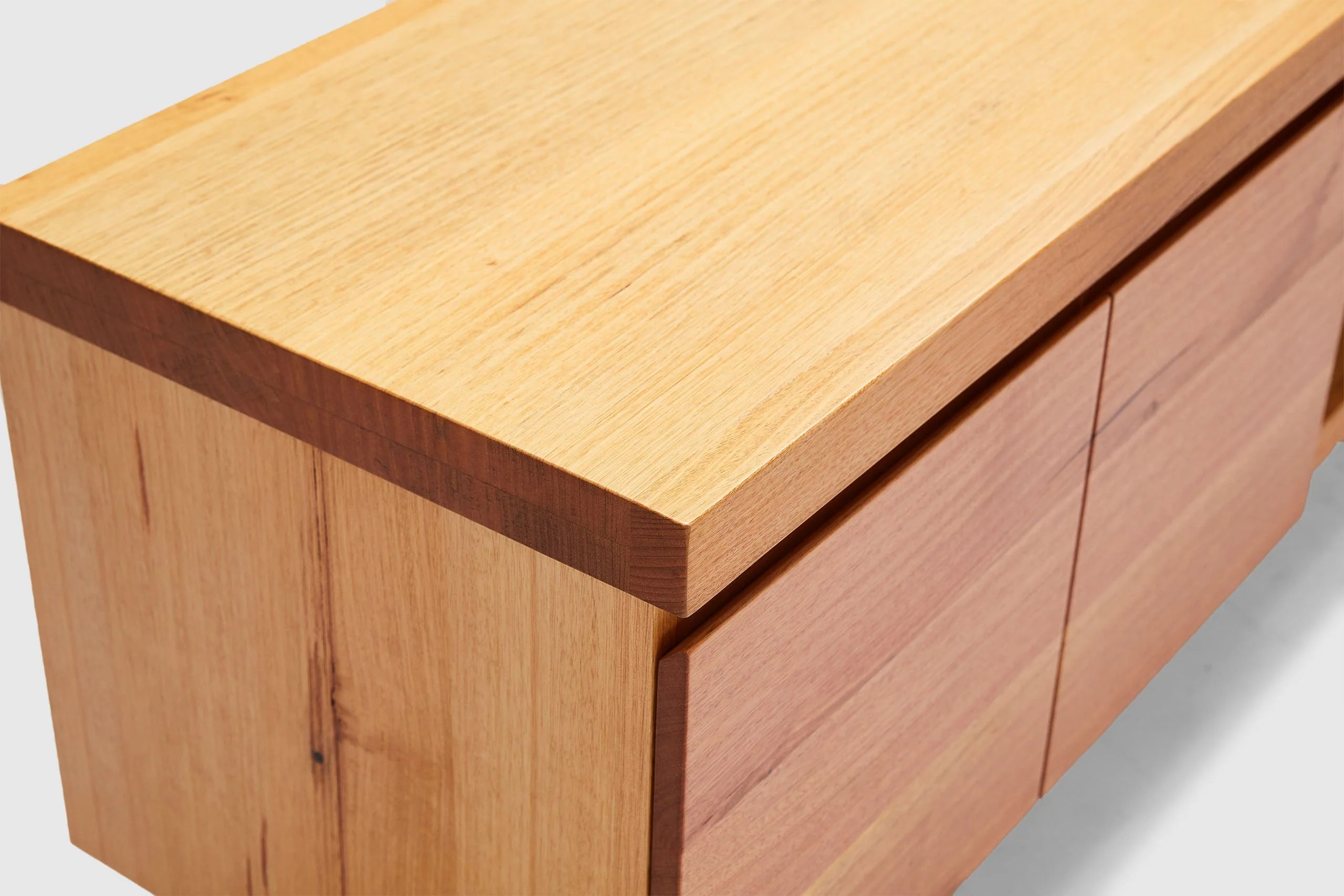 Montana Buffet 220cm - Image 6