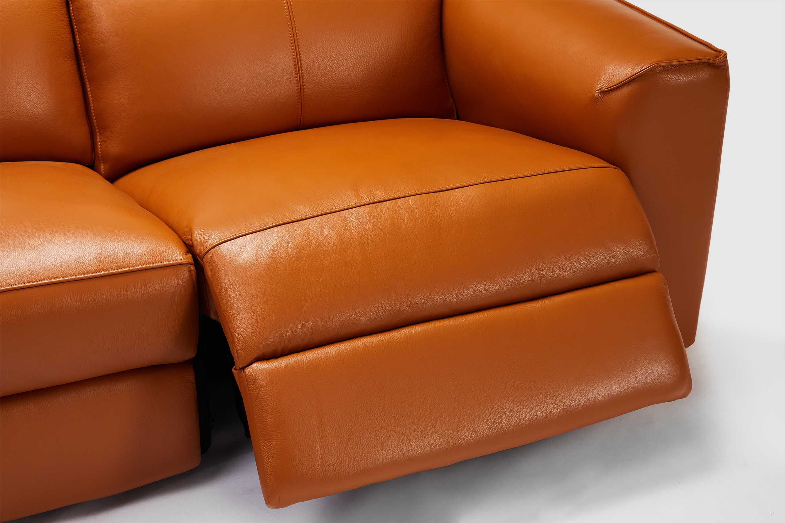 Morelli 3.5 Seater Dual Electric Recliners With Electric Headrests - Image 14