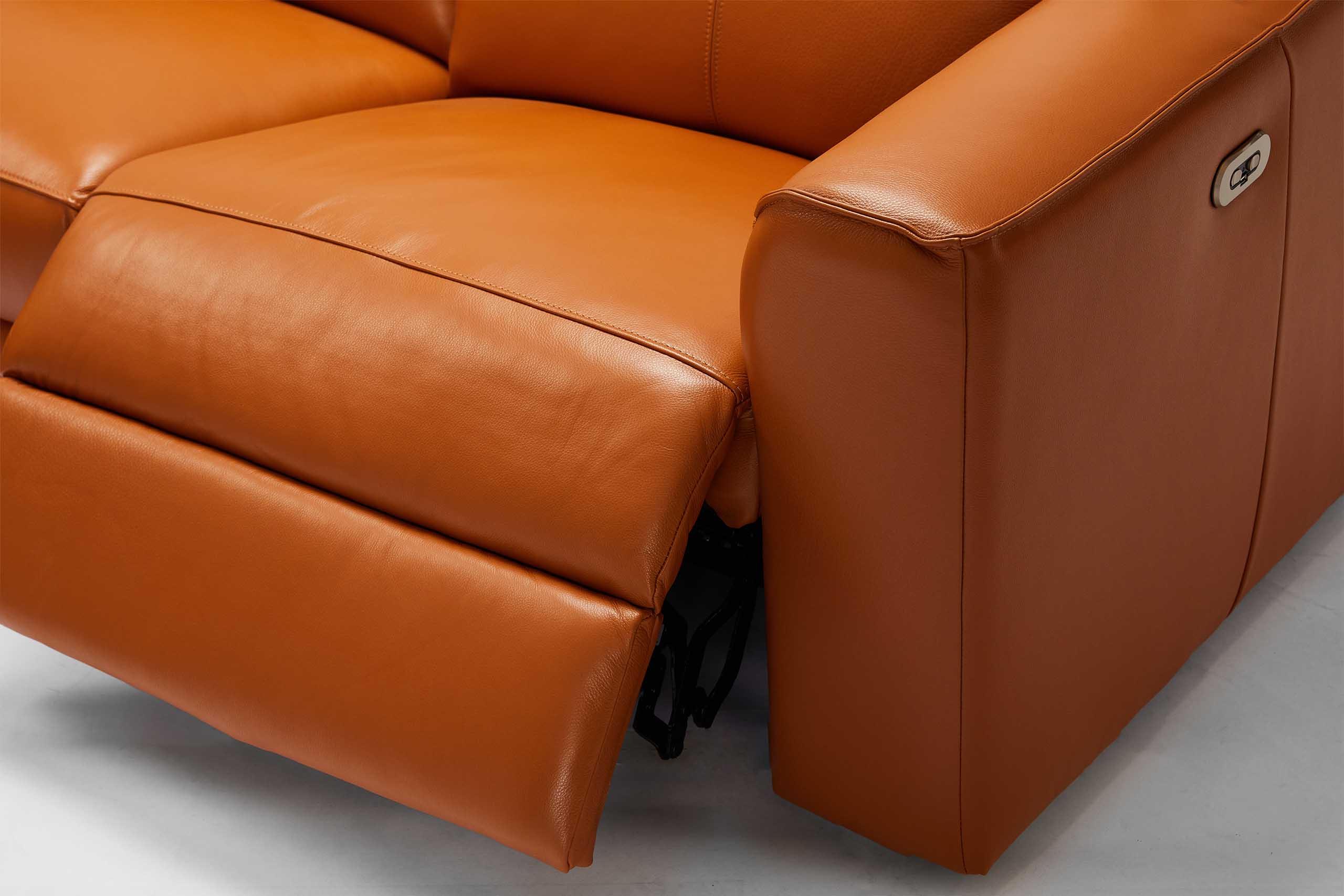 Morelli 3.5 Seater Dual Electric Recliners With Electric Headrests - Image 17