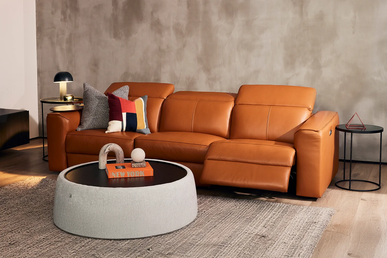 Morelli 3.5 Seater Dual Electric Recliners With Electric Headrests - Image 2