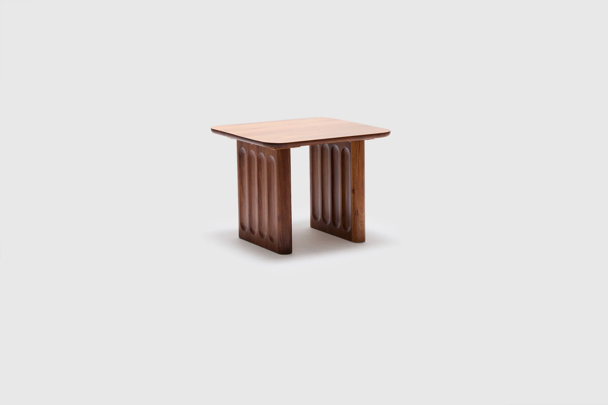 Penia Lamp Table - Image 4
