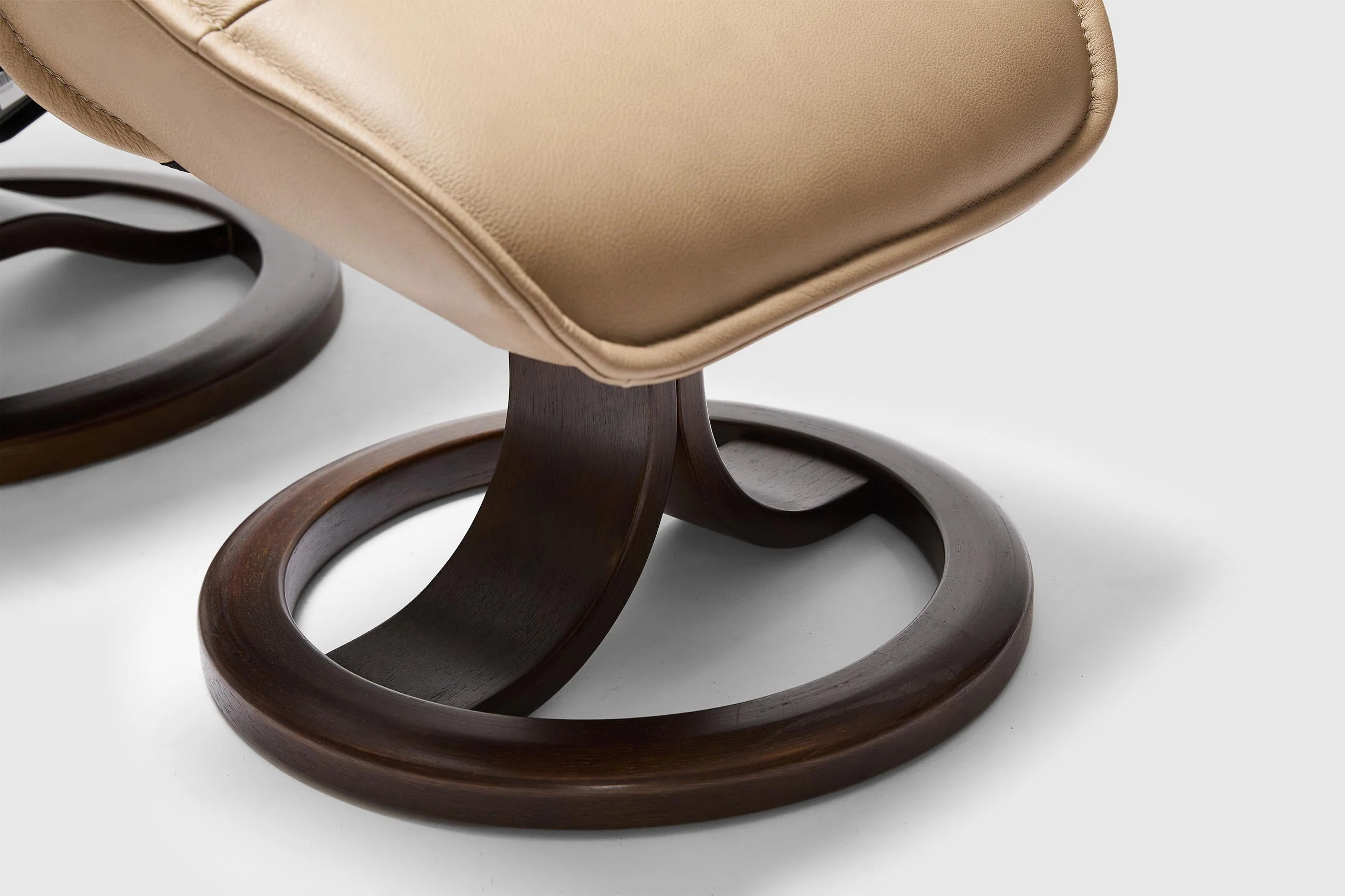 Senator Fjords Recliner Chair + Foostool - Image 15