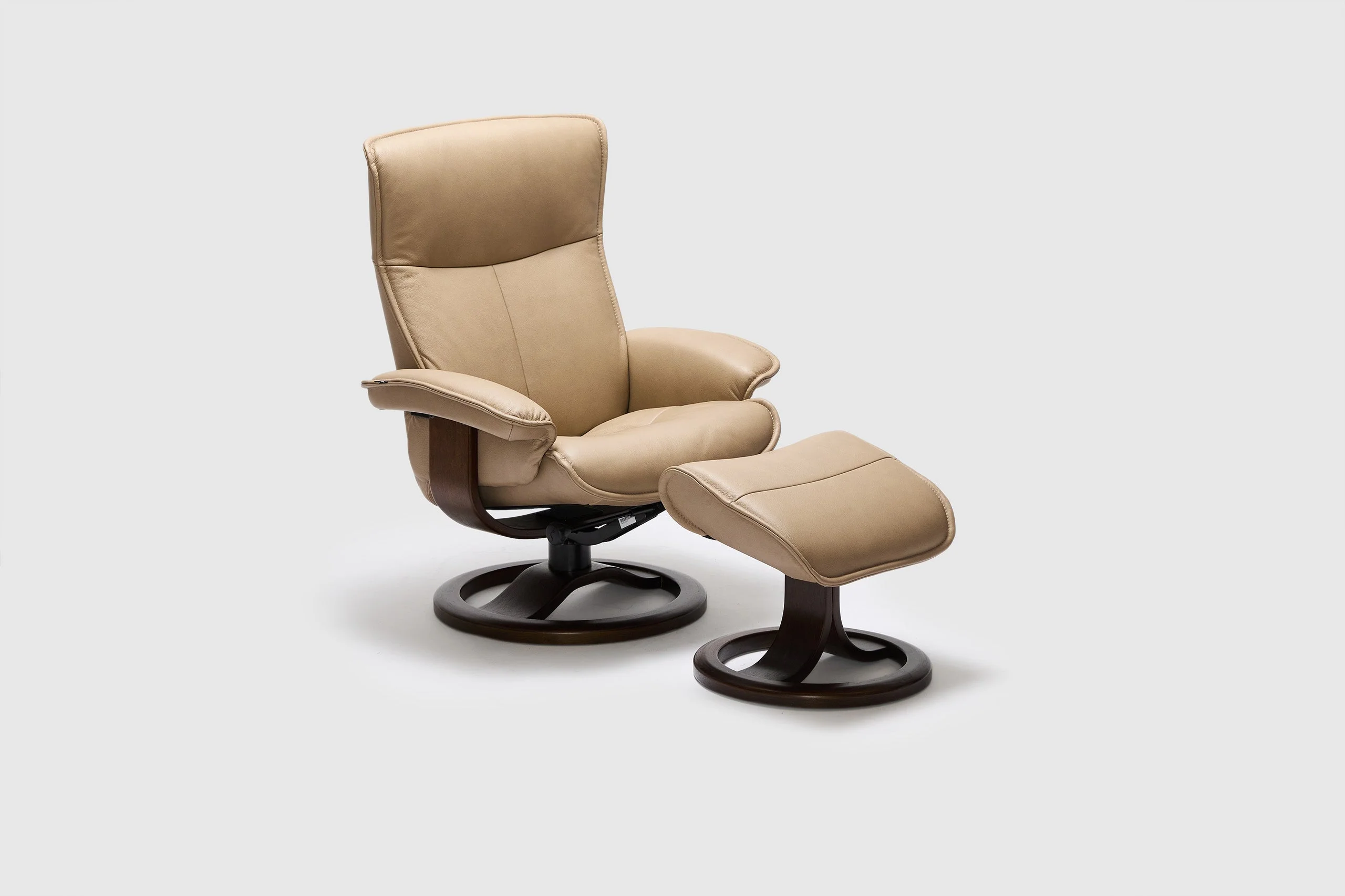 Senator Fjords Recliner Chair + Foostool - Image 6