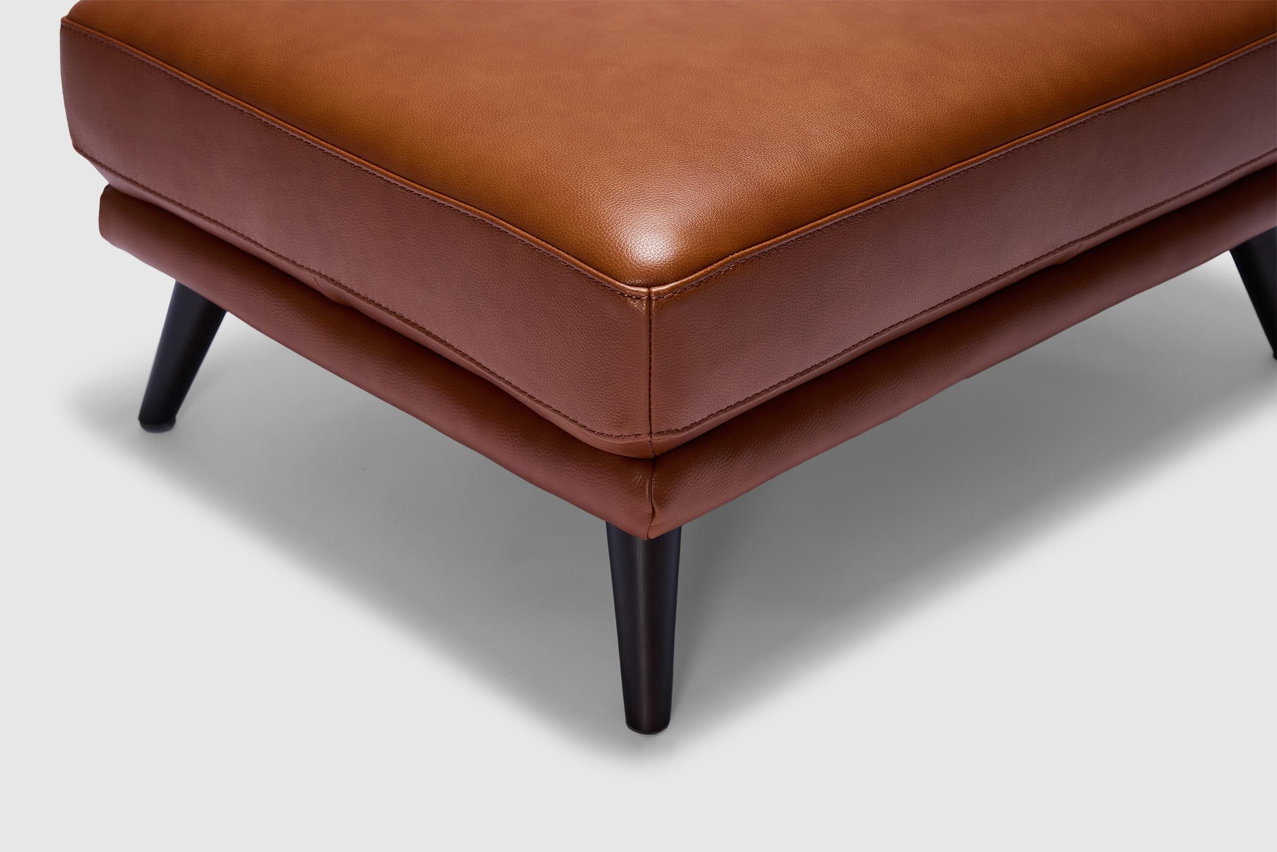 Serano Ottoman Leather - Image 4
