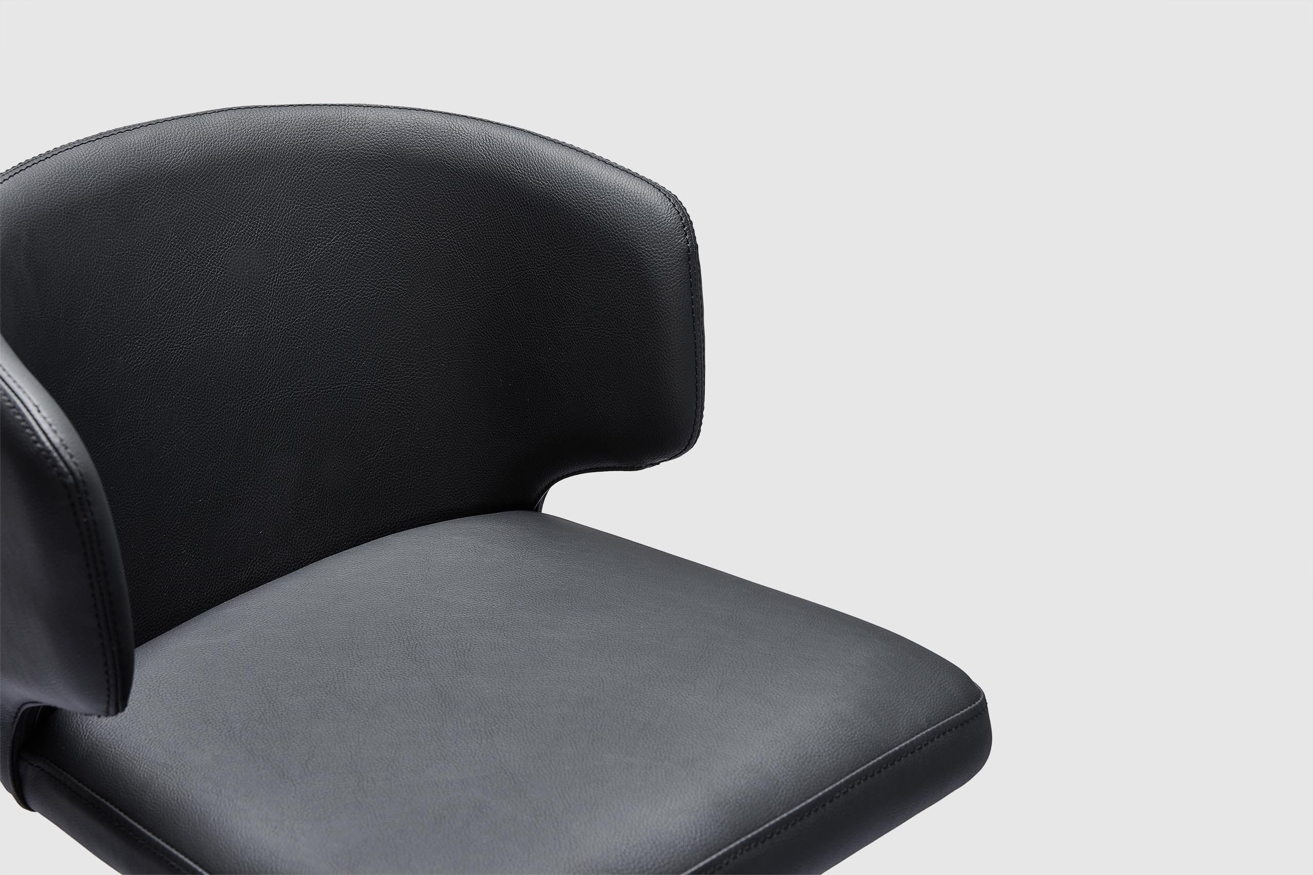Sesto Gas-Lift Bar Stool - Image 6