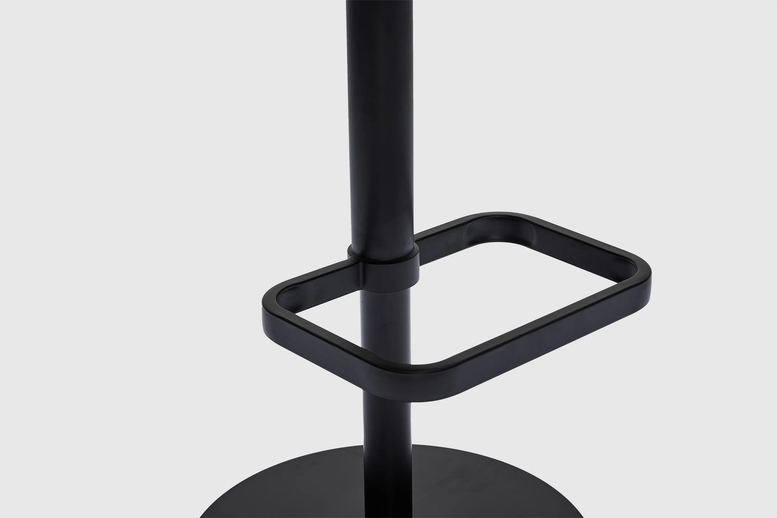 Sesto Gas-Lift Bar Stool - Image 8
