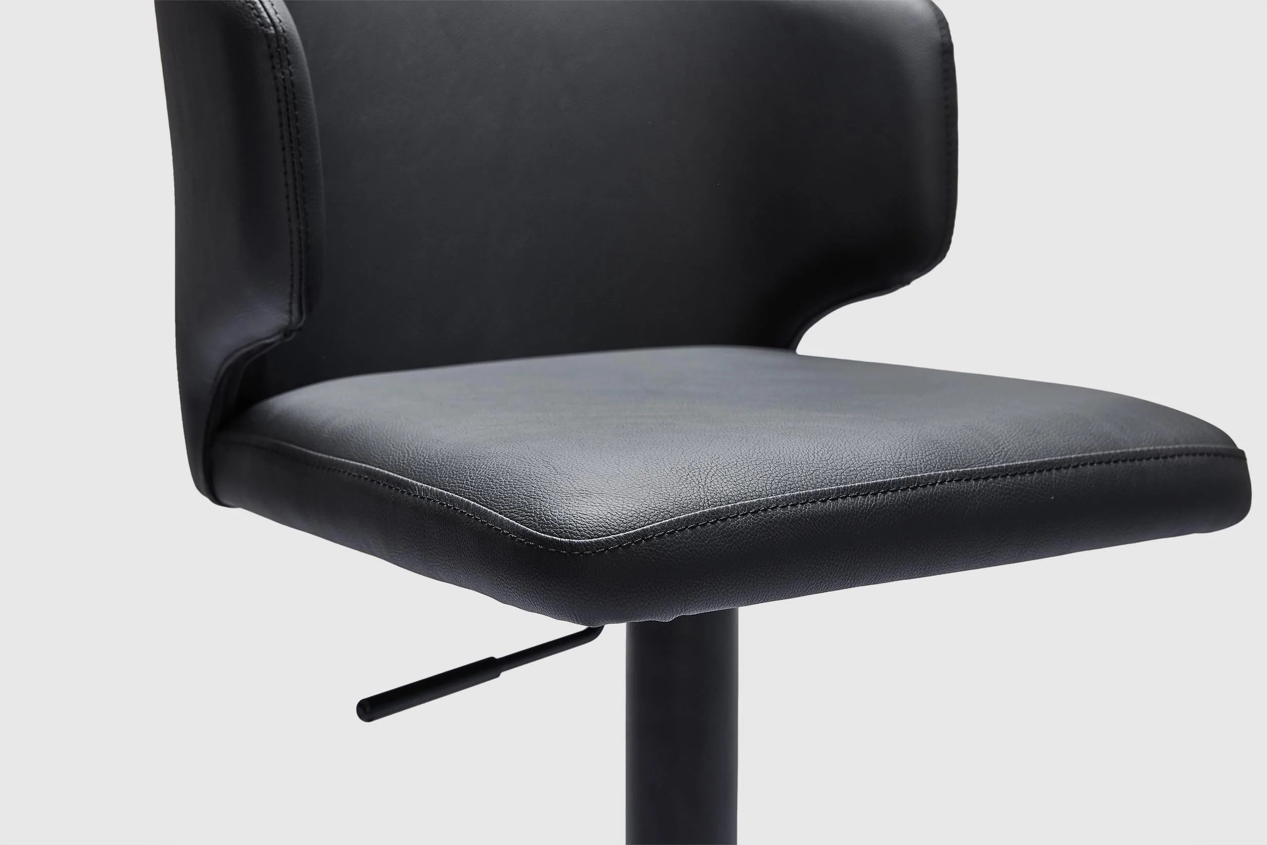 Sesto Gas-Lift Bar Stool - Image 9