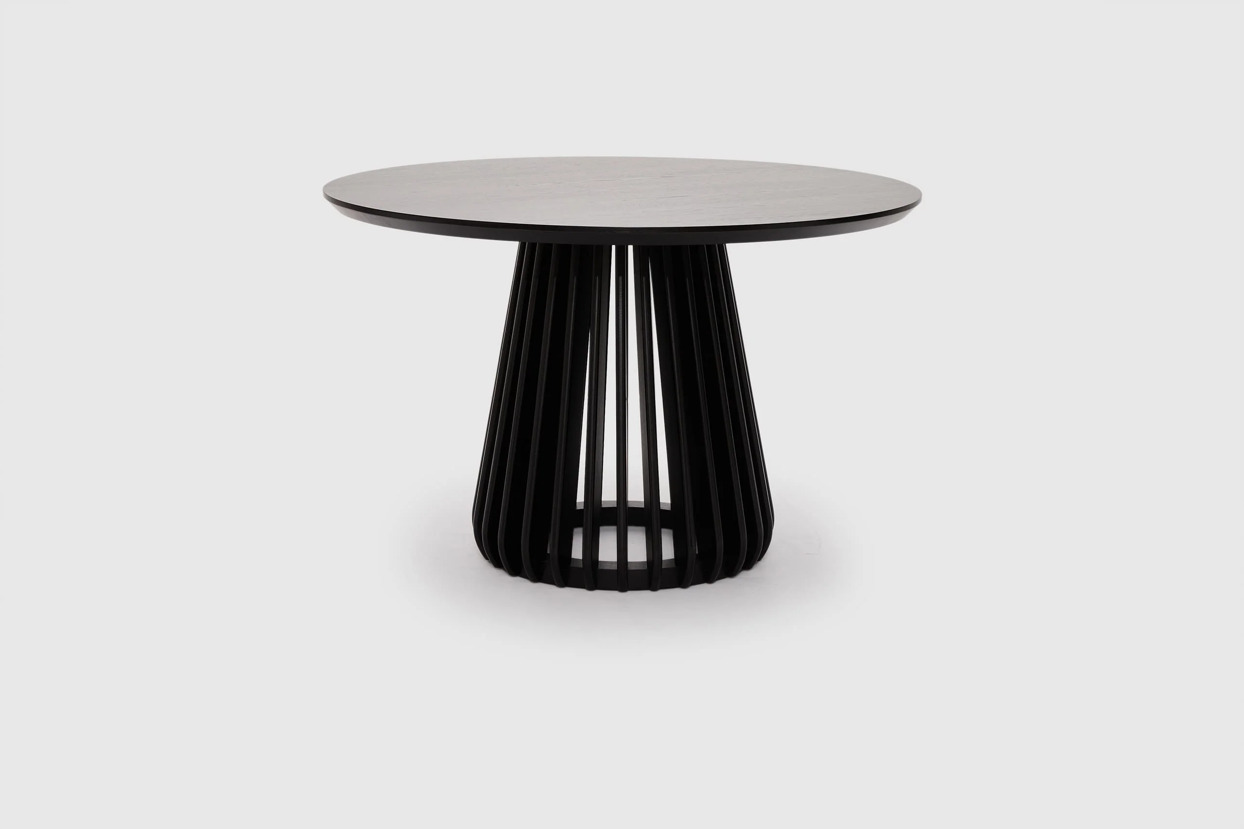 Vinicus Round Dining Table - Image 2