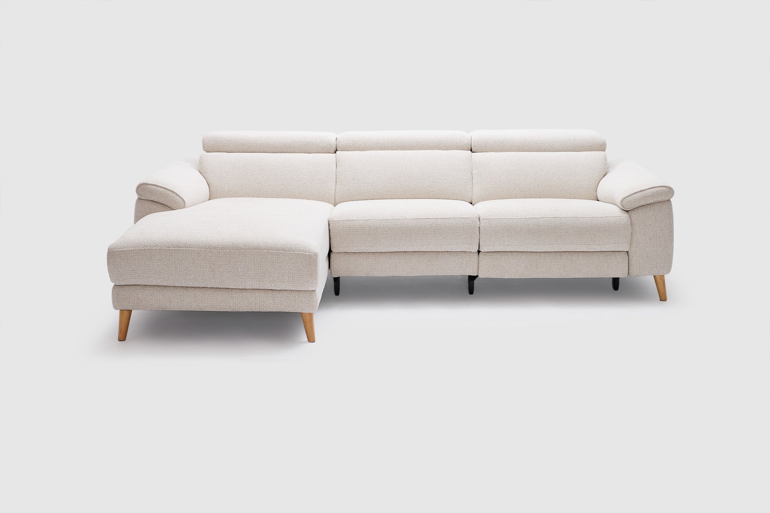 Zaida 2.5 Seater Includes 1 Electric Recliner And Headrest With Chaise - Image 3