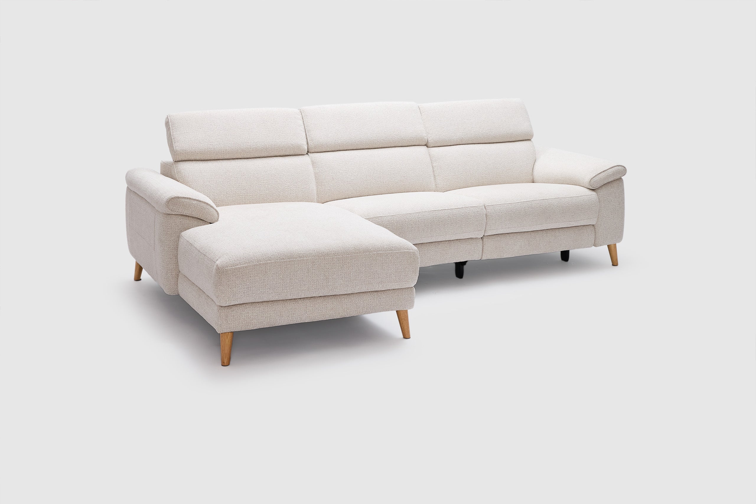 Zaida 2.5 Seater Includes 1 Electric Recliner And Headrest With Chaise - Image 8