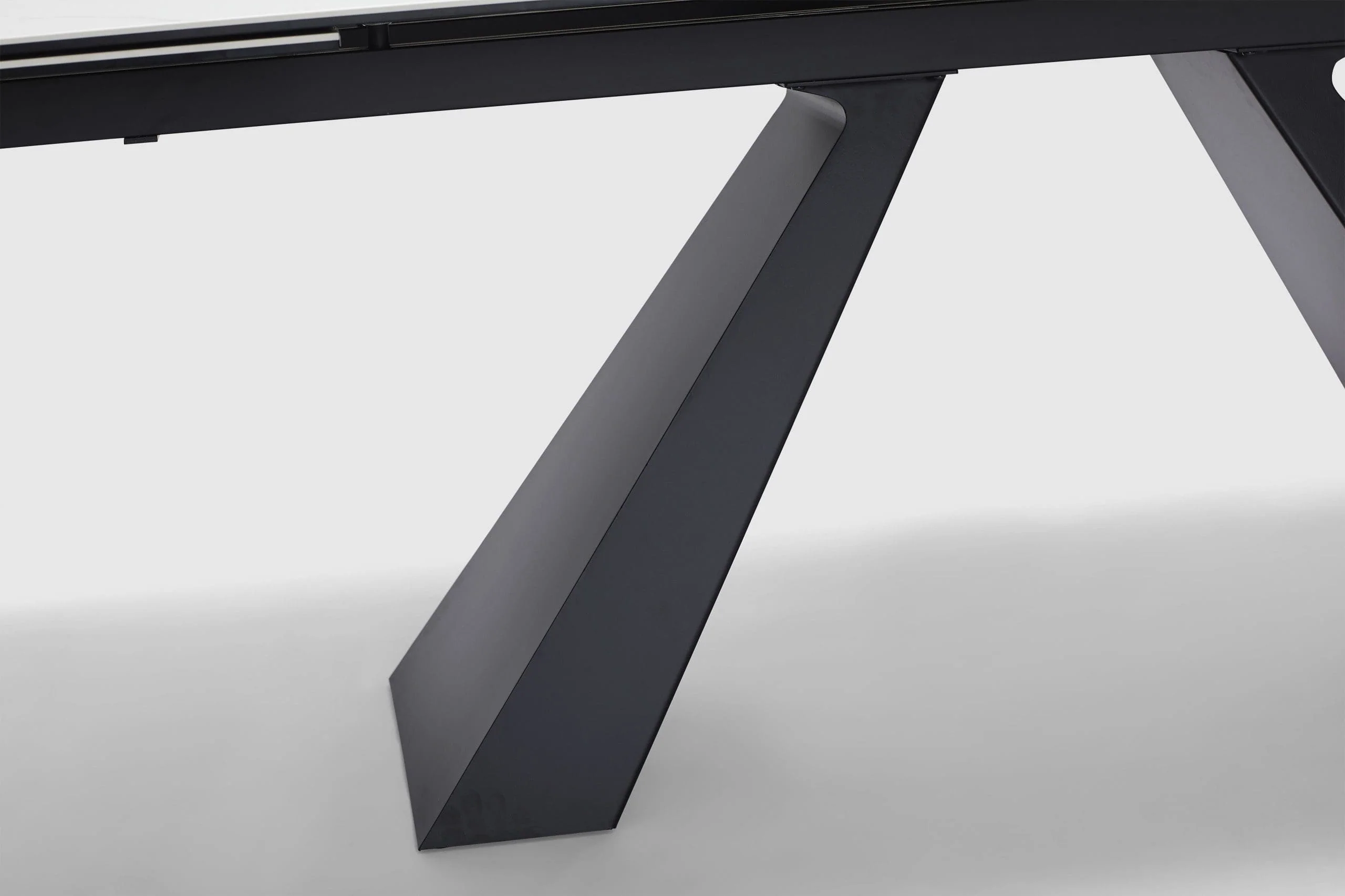Zenya Ceramic Extension Table - Image 13